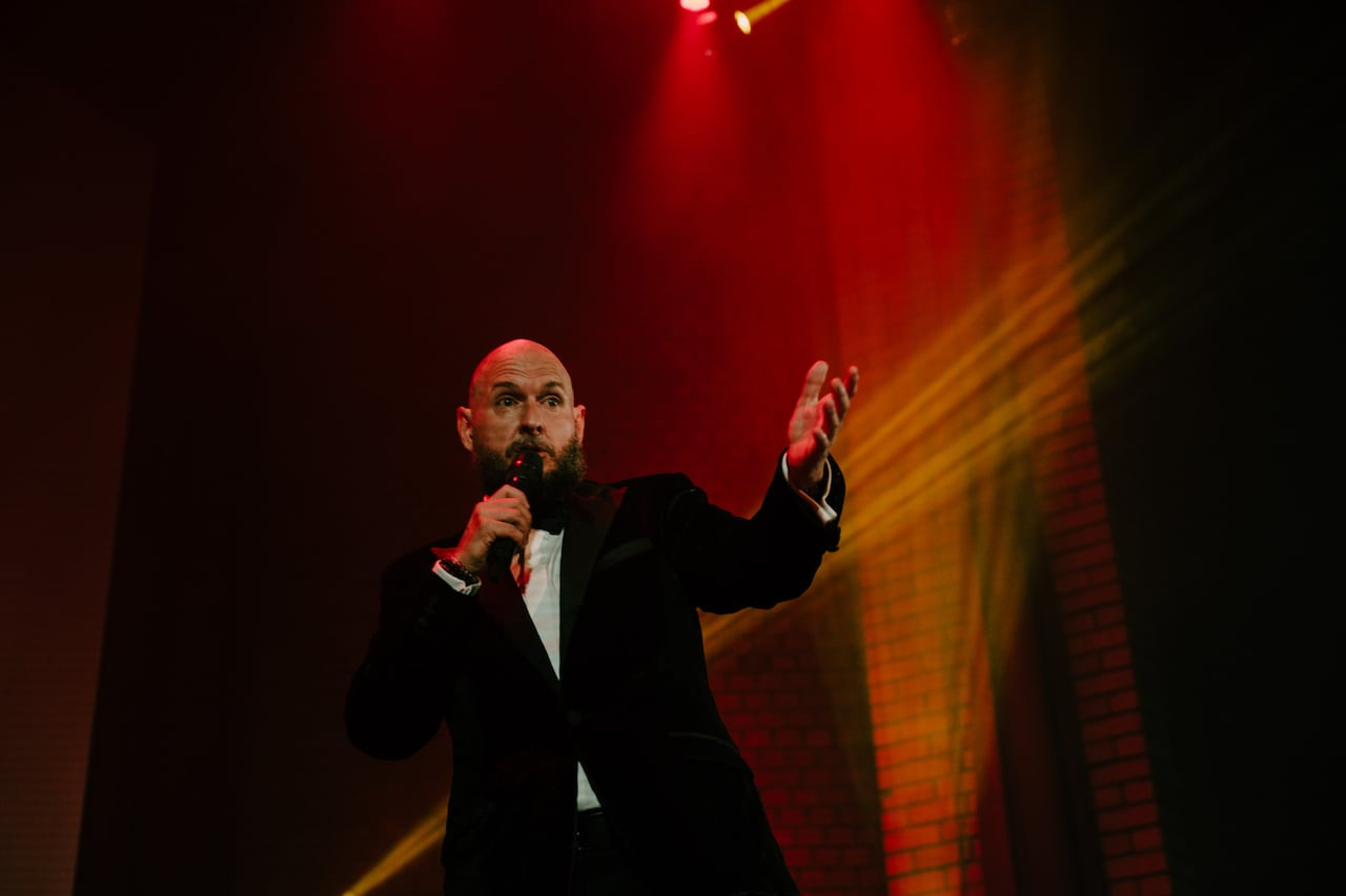 El actor colombiano es reconocido por su talento en el campo de la comedia.