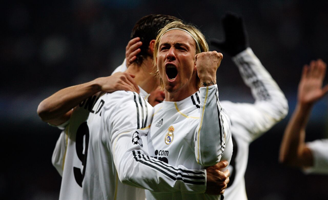 Guti Hernández con los colores del Real Madrid.