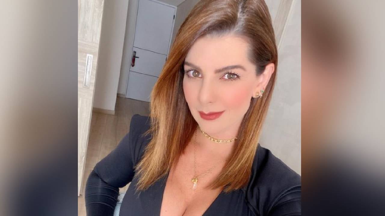 La presentadora manifestó que seguirá en Colombia con sus proyectos profesionales. Foto: Instagram @carolinacruzosorio.