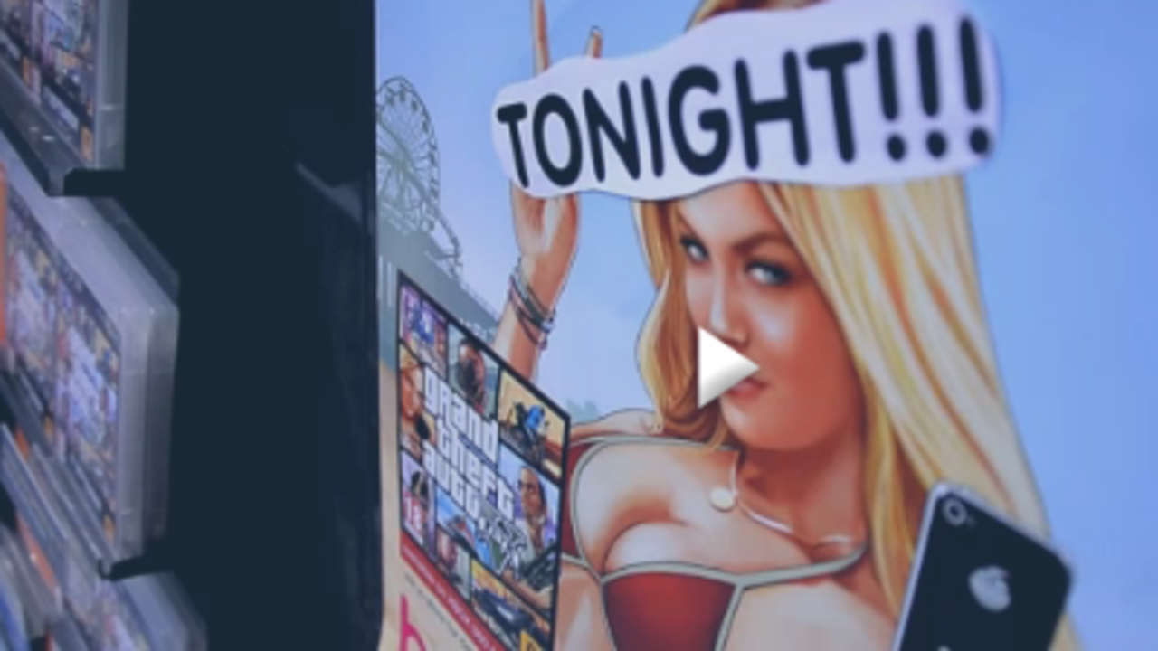 "Grand Theft Auto V", cuyos héroes son un atracador, un estafador y un desequilibrado que asolan California, es el juego de video más esperado del año que salió a la venta este martes.