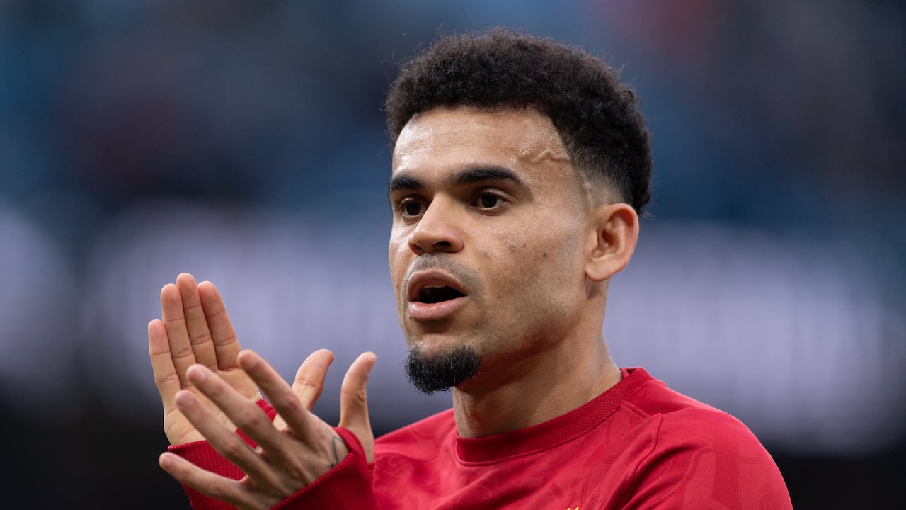 Luis Díaz tambalea entre quedarse en Liverpool y salir a Arabia Saudita