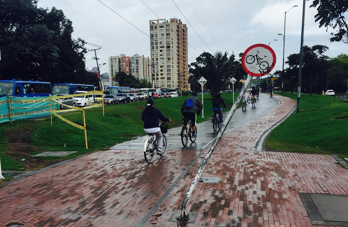 Cicloruta calle 170 con carrera 52. Foto: Archivo SEMANA.