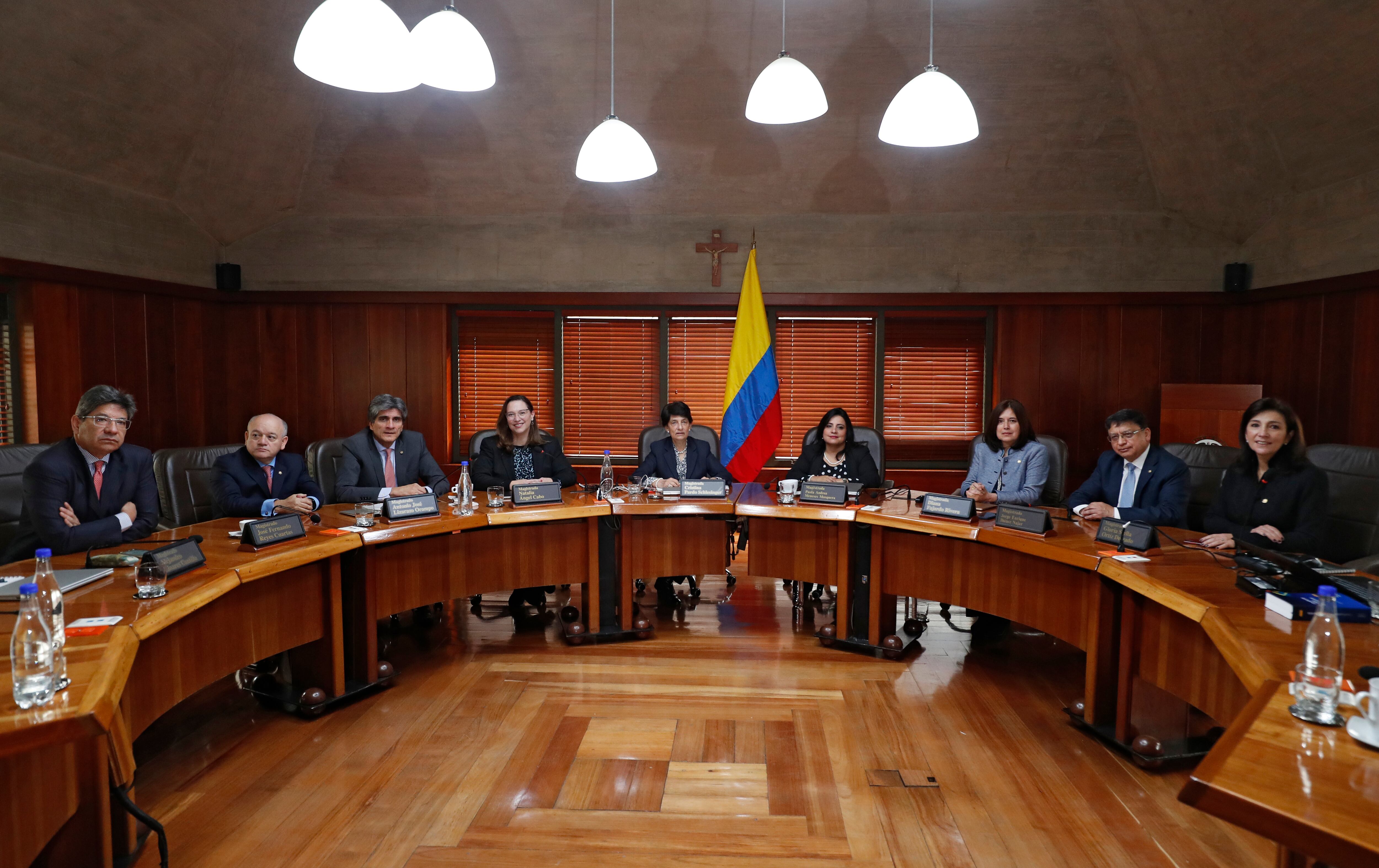 Sala Plena Corte Constitucional de Colombia
Magistrados
Natalia Angel Cabo 
Jose Fernando Reyes Cuartas 
Gloria Stella Ortiz Delgado 
Antonio Jose Lizarazo Ocampo
Cristina Pardo Schlesinger presidenta
Alejandro Linares Cantillo
Diana Fajardo Rivera 
Jorge Enrique Ibañez Najar
Paola Andrea Meneses Mosquera 
Bogota junio 14 del 2022
Foto Guillermo Torres Reina / Semana