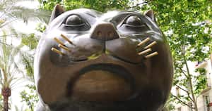 El gato (escultura), de Fernando Botero.