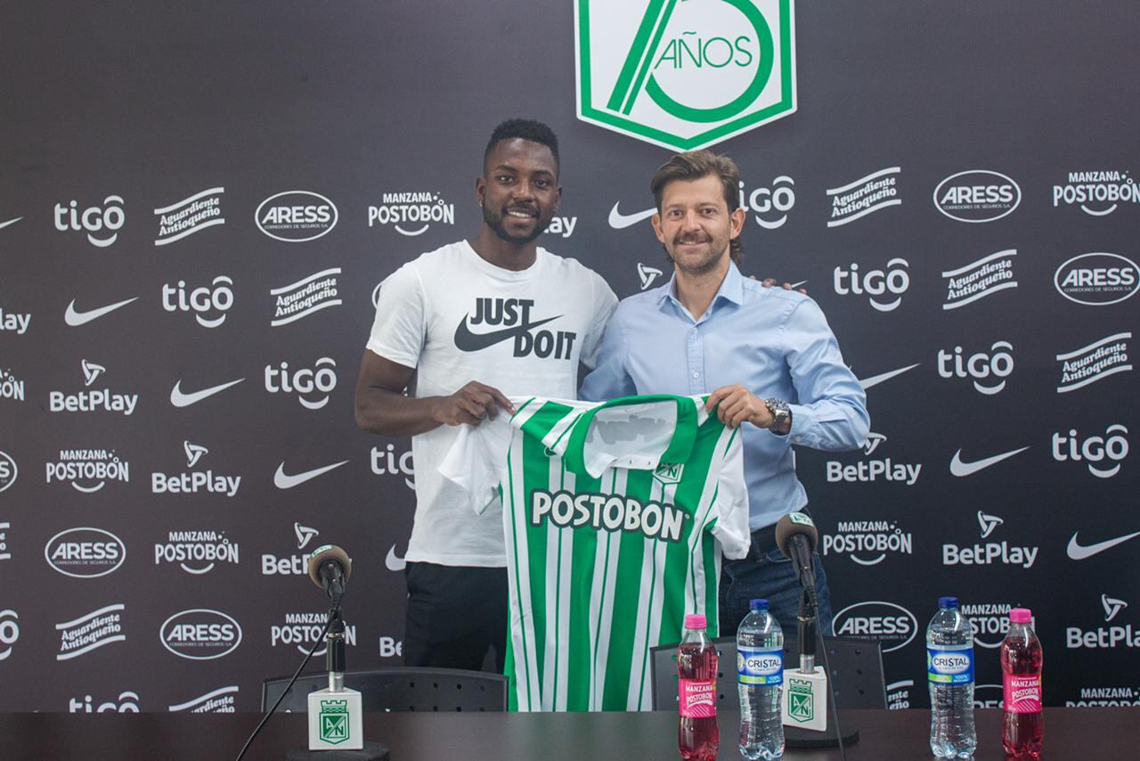 Álvaro Angulo, nuevo lateral izquierdo de Nacional. Llega por tres años al verde de Antioquia y fue presentado de manera oficial.