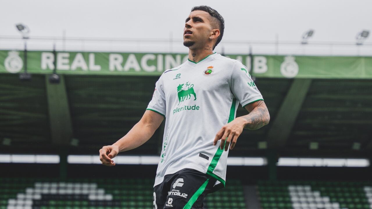 Gustavo Puerta en Racing de Santander, su nuevo equipo.
