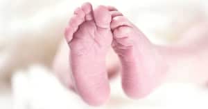 Entierran viva a una recién nacida porque creyeron que estaba muerta