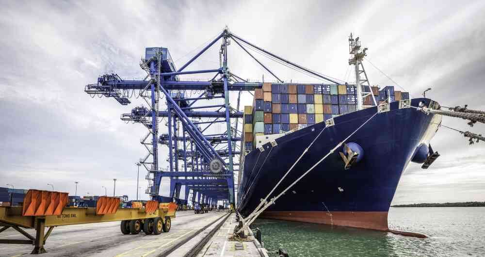 Existe además un 63,6% de la canasta exportadora que requiere validaciones técnicas para confirmar su exención. Este grupo incluye café verde no descafeinado, petróleo, oro, banano, cacao y extractos o esencias de café, señala el CEA.