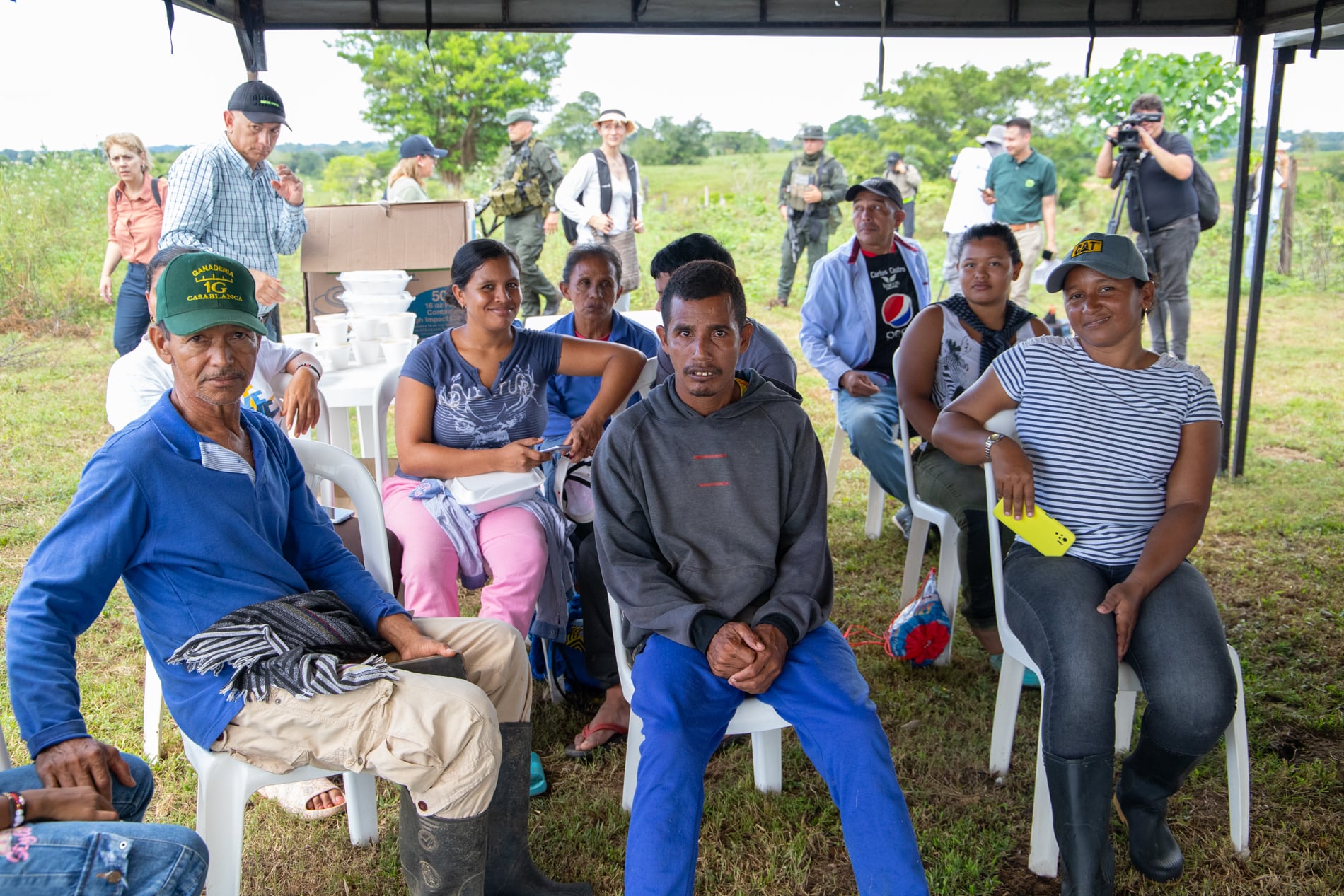Pobladores del Bajo Cauca antioqueña recuperan las tierras afectadas por la minería mediante procesos de fitorremediación.
