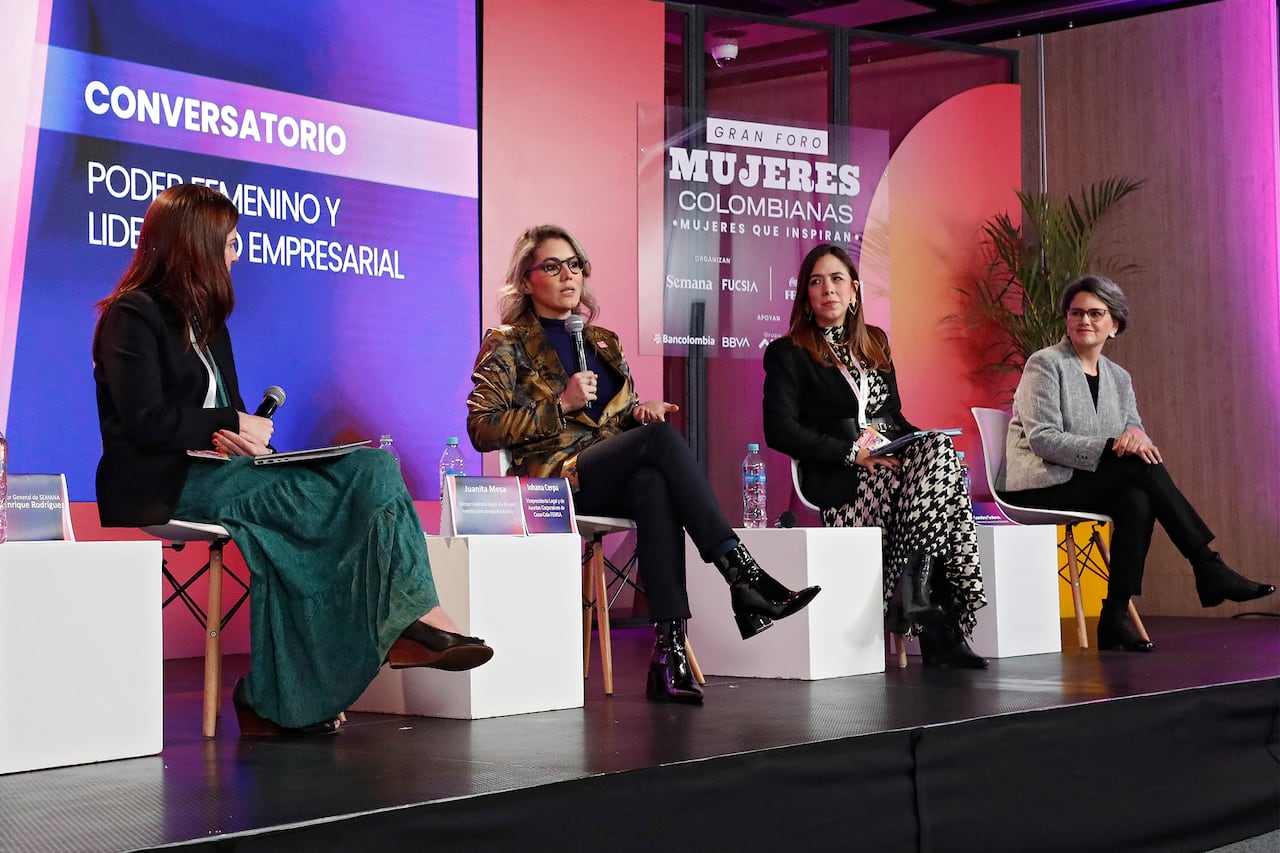 Juanita Mesa, vicepresidenta legal de Grupo Familia una compañía Essity; Johana Cerpa, vicepresidenta legal y de Asuntos Corporativos de Coca-Cola FEMSA; María Isabel Acosta, directora de Diversidad de Bancolombia; Sandra Suárez, gerente general de SEMANA.