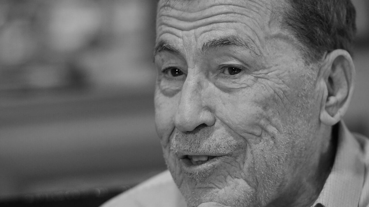 En las últimas horas, falleció el escritor español Fernando Sánchez Dragó.