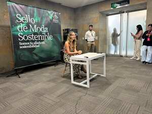 El sello de moda sostenible se creó en alianza con CO2CERO y Claudia Bahamón.