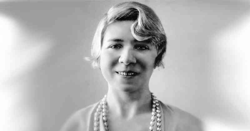 Alfonsina Storni (Capriasca, 29 de mayo de 18921?2?3?4?-Mar del Plata, 25 de octubre de 1938), poeta y escritora argentina. Foto: Vía Wikimedia Commons.