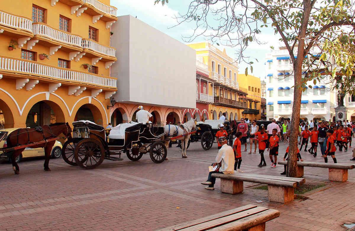 De igual forma, el alcalde informó que estaría desde su residencia atendiendo a un número limitado de personas, puesto a que es una persona mayor de 65 años, con el fin de cumplir con los protocolos de protección propuestos por las autoridades sanitarias. Tadeo Martínez/SEMANA