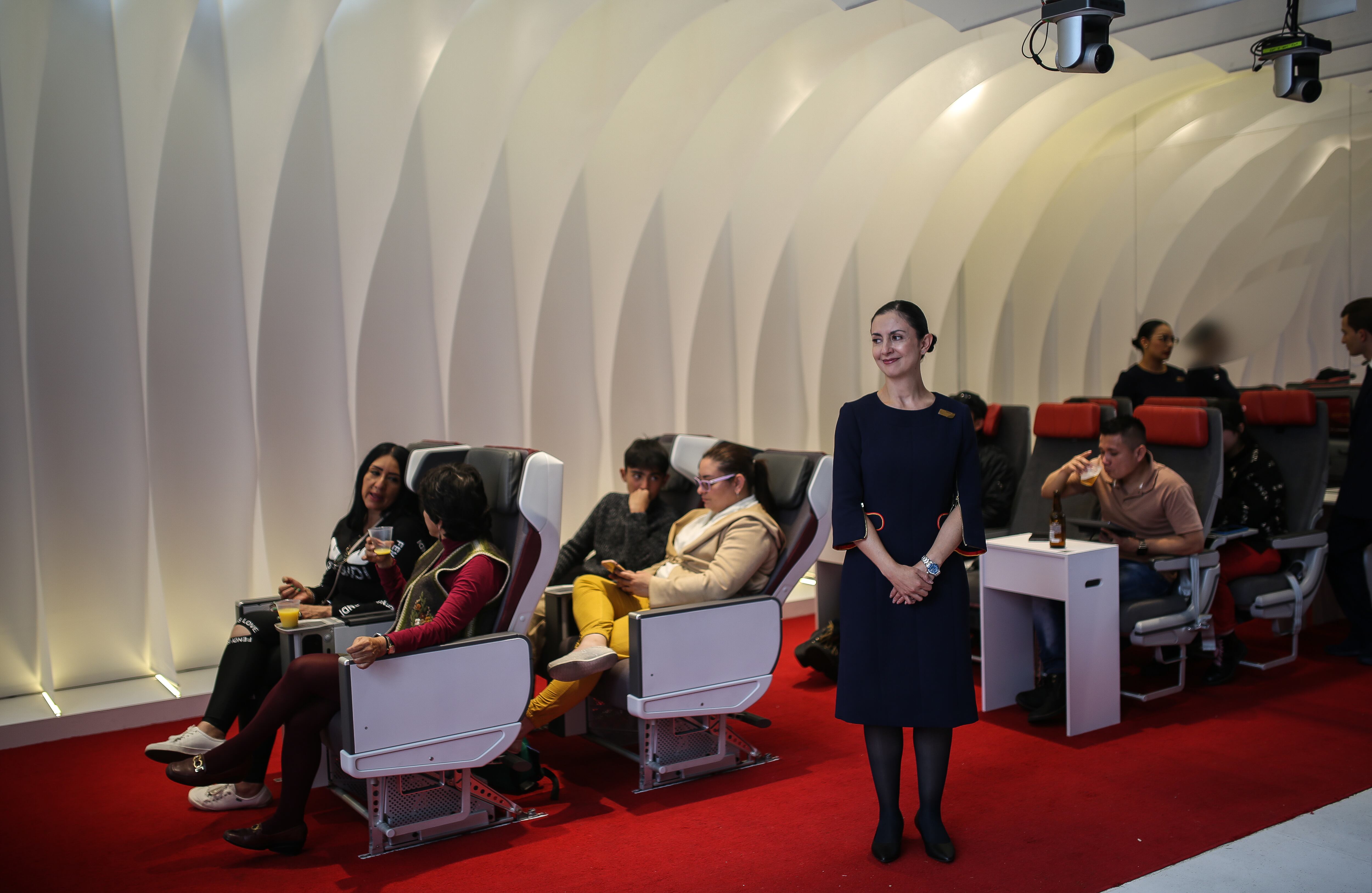 ¿Cómo es volar en un avión de Iberia? Así podrá disfrutarlo en Bogotá totalmente gratis