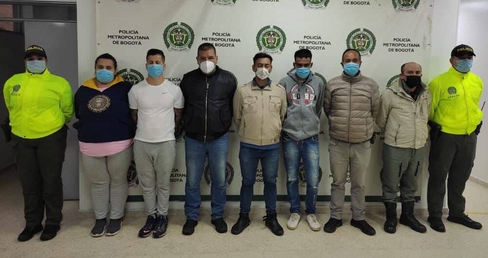 Los líderes de la organización delictiva serían alias ‘La Gorda’ y ‘Caliche’, quienes con ayuda de ‘César’, ‘El Cucho’, ‘Luis’, ‘El Calvo’ y ‘El Negro’ coordinarían los servicios de tipo sexual.