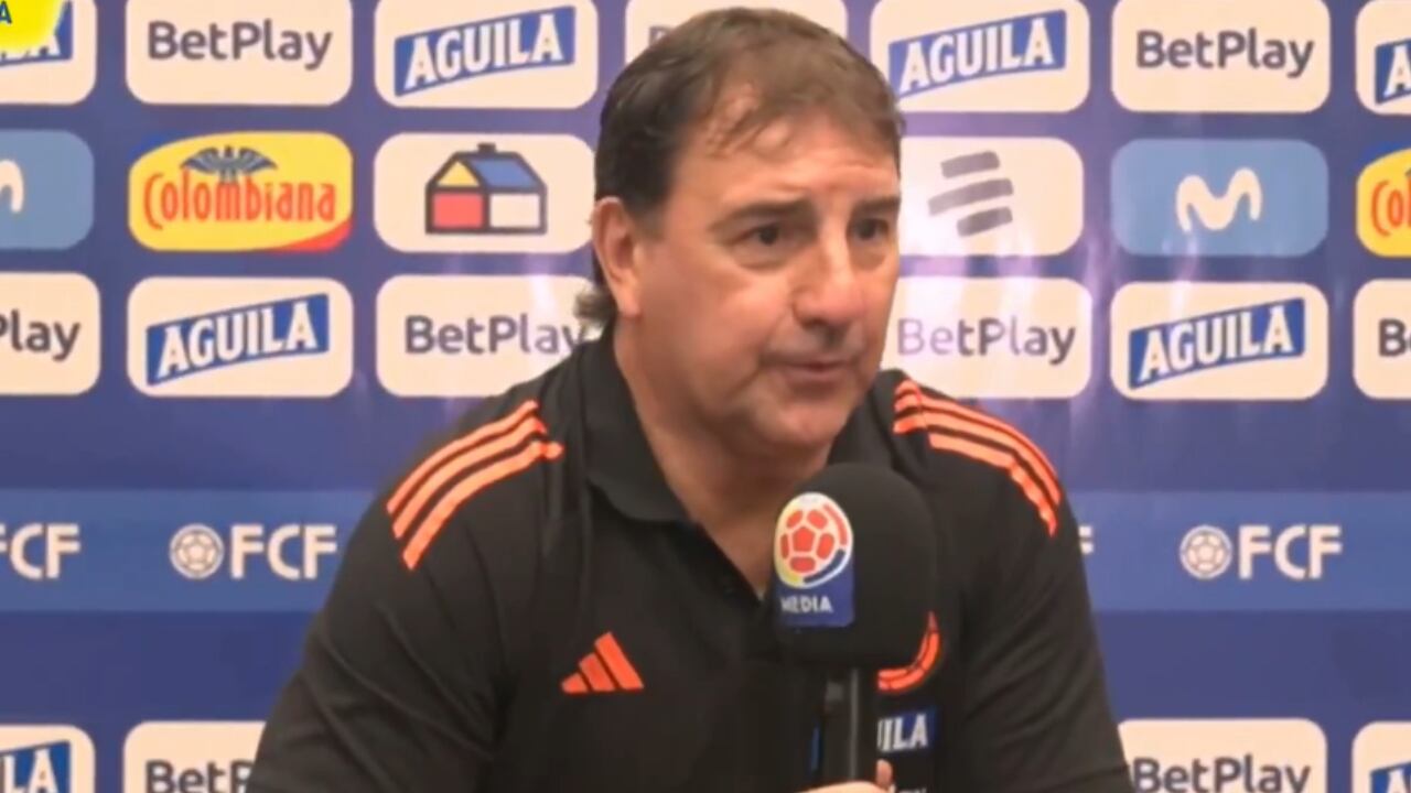 Néstor Lorenzo habló en rueda de prensa, antes del viaje a territorio venezolano