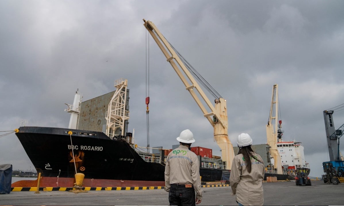 Estos 12 transformadores corresponden a la segunda fase de Hidroituango. Foto: EPM