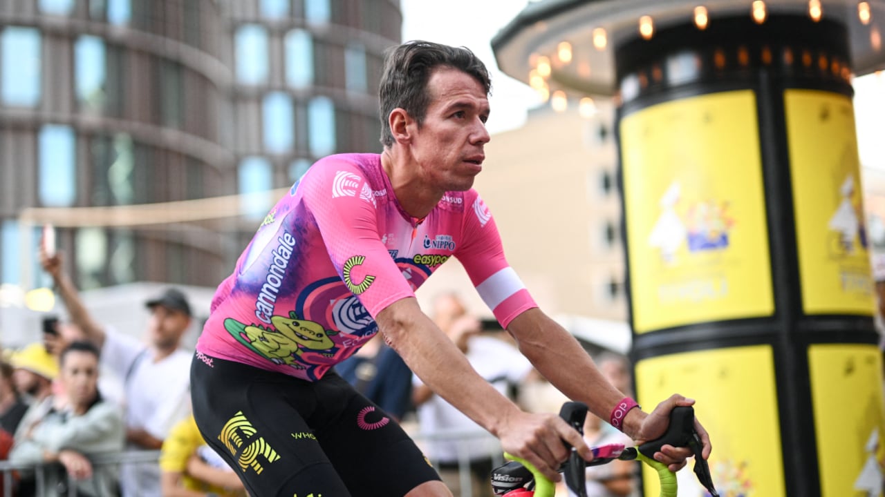 Estuvo recientemente en el Tour de Francia y la Clásica a San Sebastián.