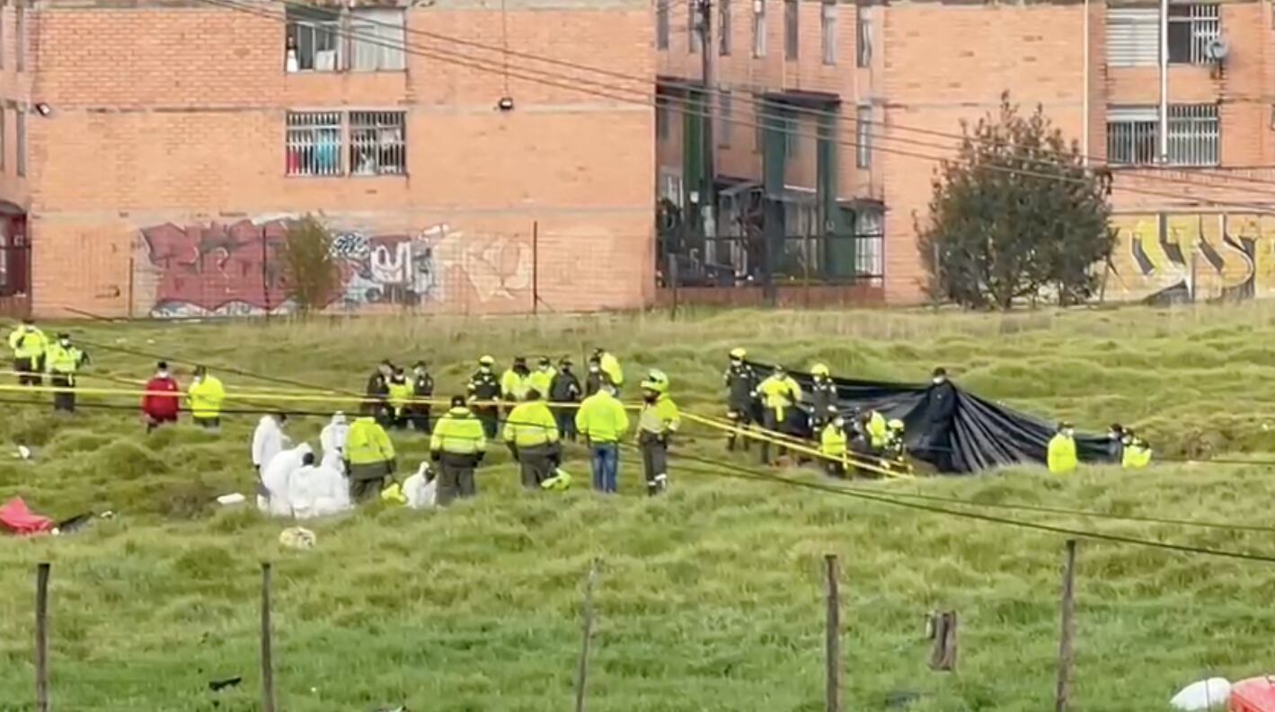 Las autoridades buscan los restos de un cuerpo que habrían sido enterrados en un sector entre los barrios Tintal y Patio Bonito.