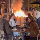 Este escenario de batalla campal entre manifestantes y policías se ha repetido también en otras ciudades francesas