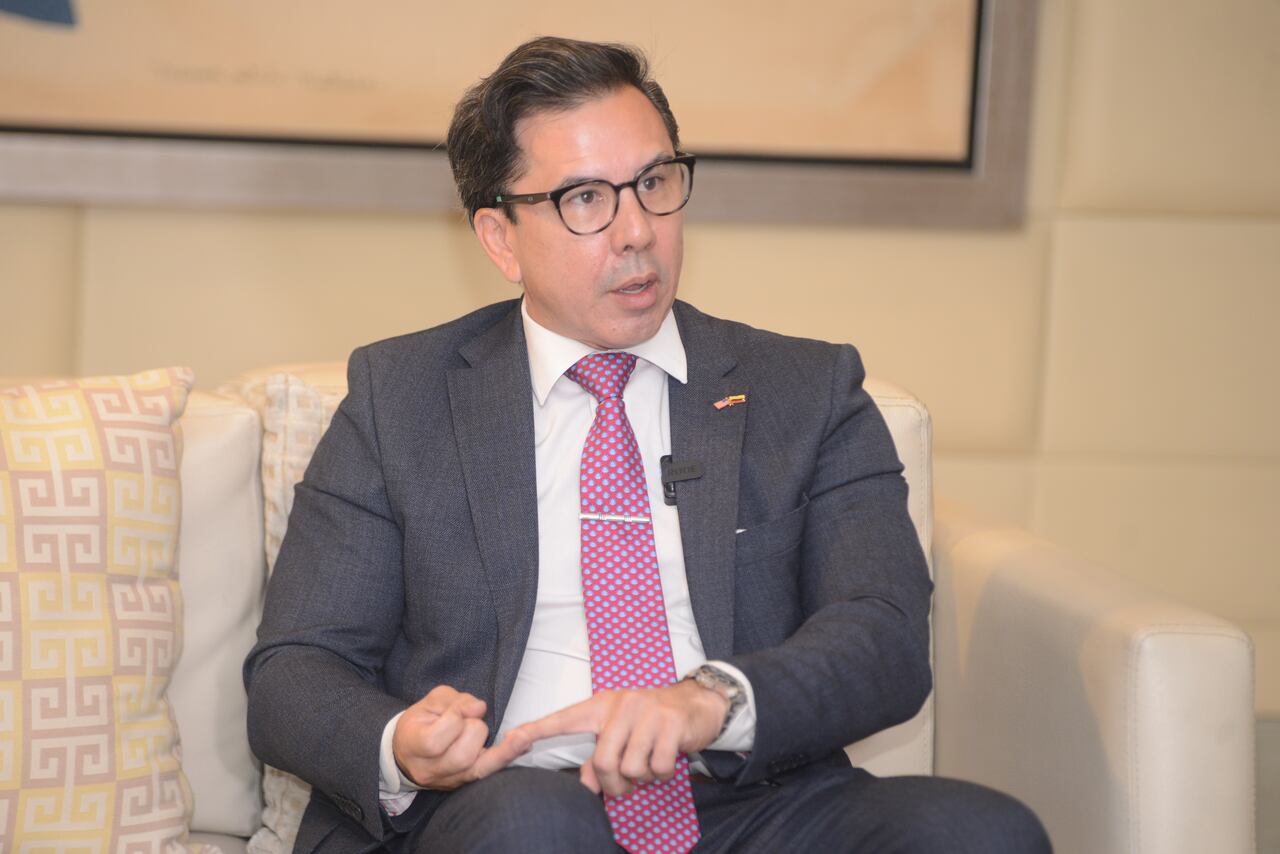 Entrevista con Kevin Murakami, director de Asuntos Antinarcóticos de E.U. Foto José L Guzmán. EL País