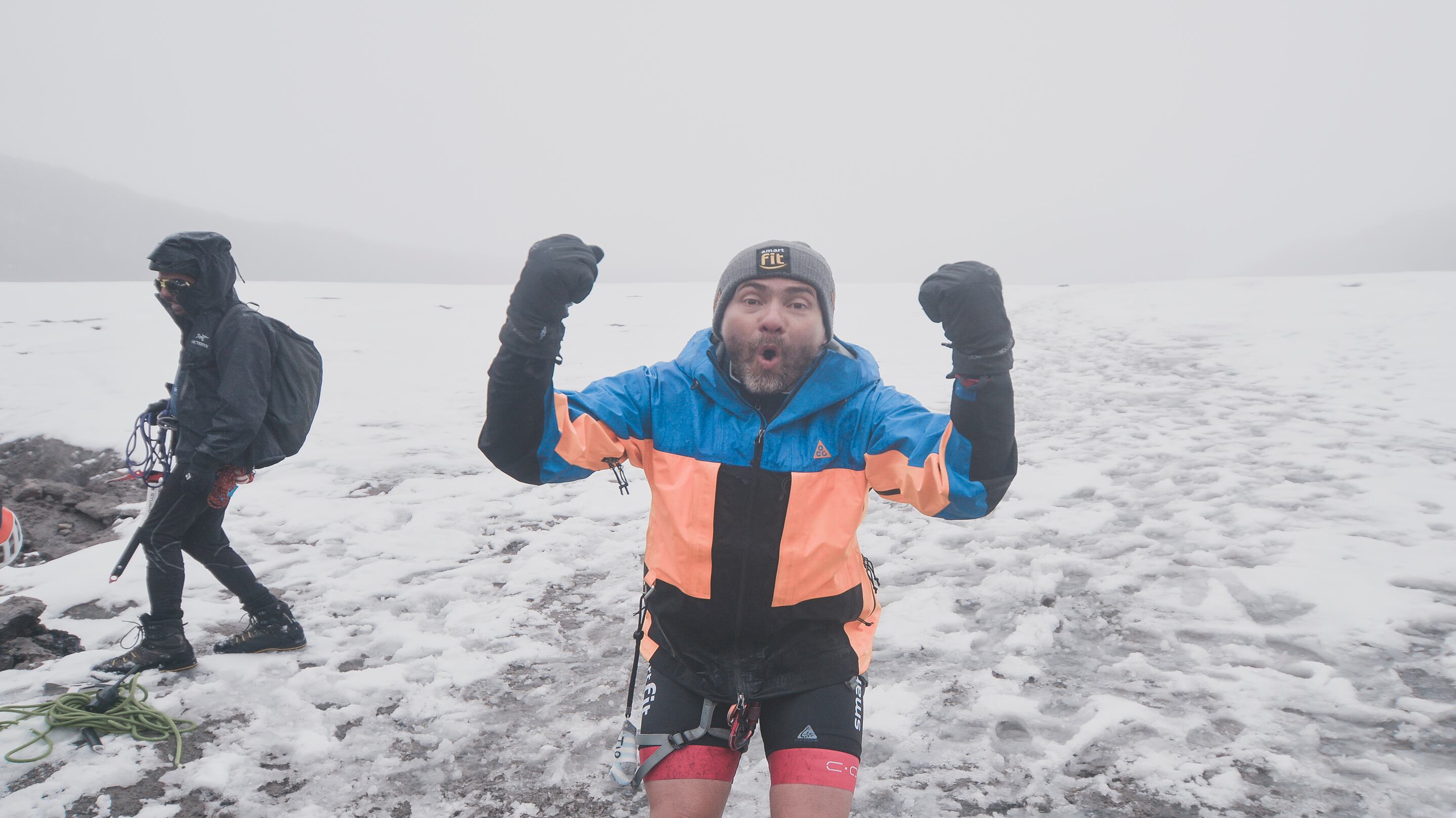 Detrás del récord mundial de Mauro Salazar hay tres años de preparación, en el que estuvo acompañado por un equipo de diferentes profesionales que hicieron posible su logro.