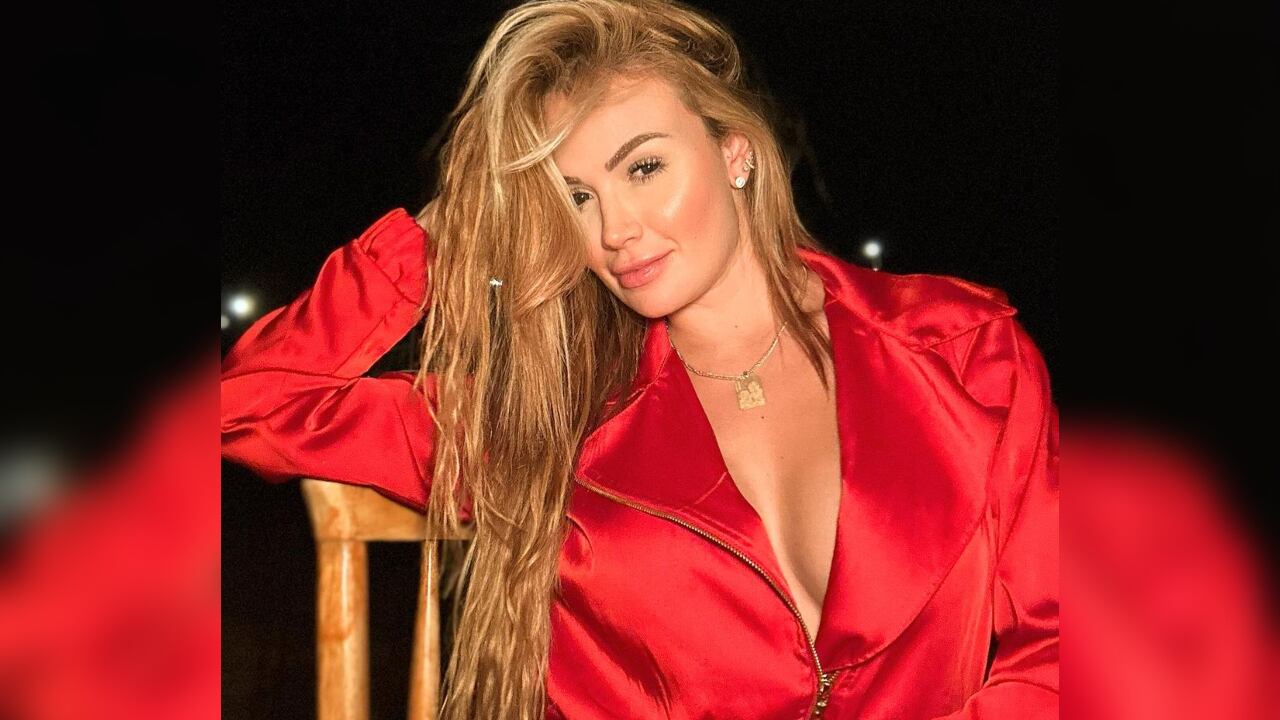 La presentadora le mostró a sus seguidores cómo se veía cuando era adolescente.