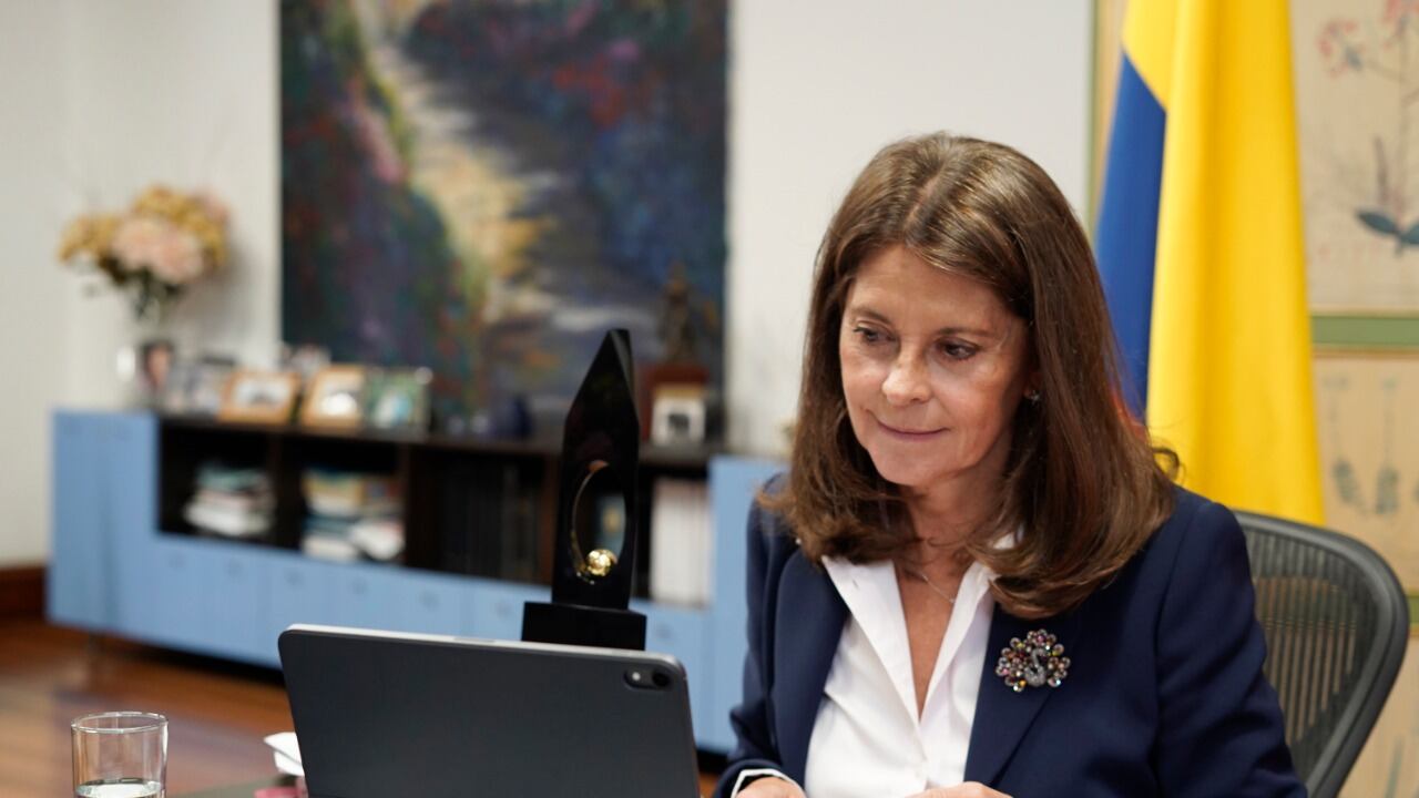 El mensaje de solidaridad de Martha Lucía Ramírez tras amenazas contra Vicky Dávila y Claudia Gurisatti