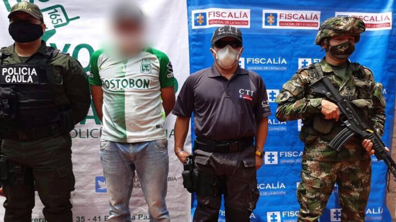 Alias Mateo, de 38 años de edad, lleva la mitad de su vida al servicio de la guerrilla del ELN.