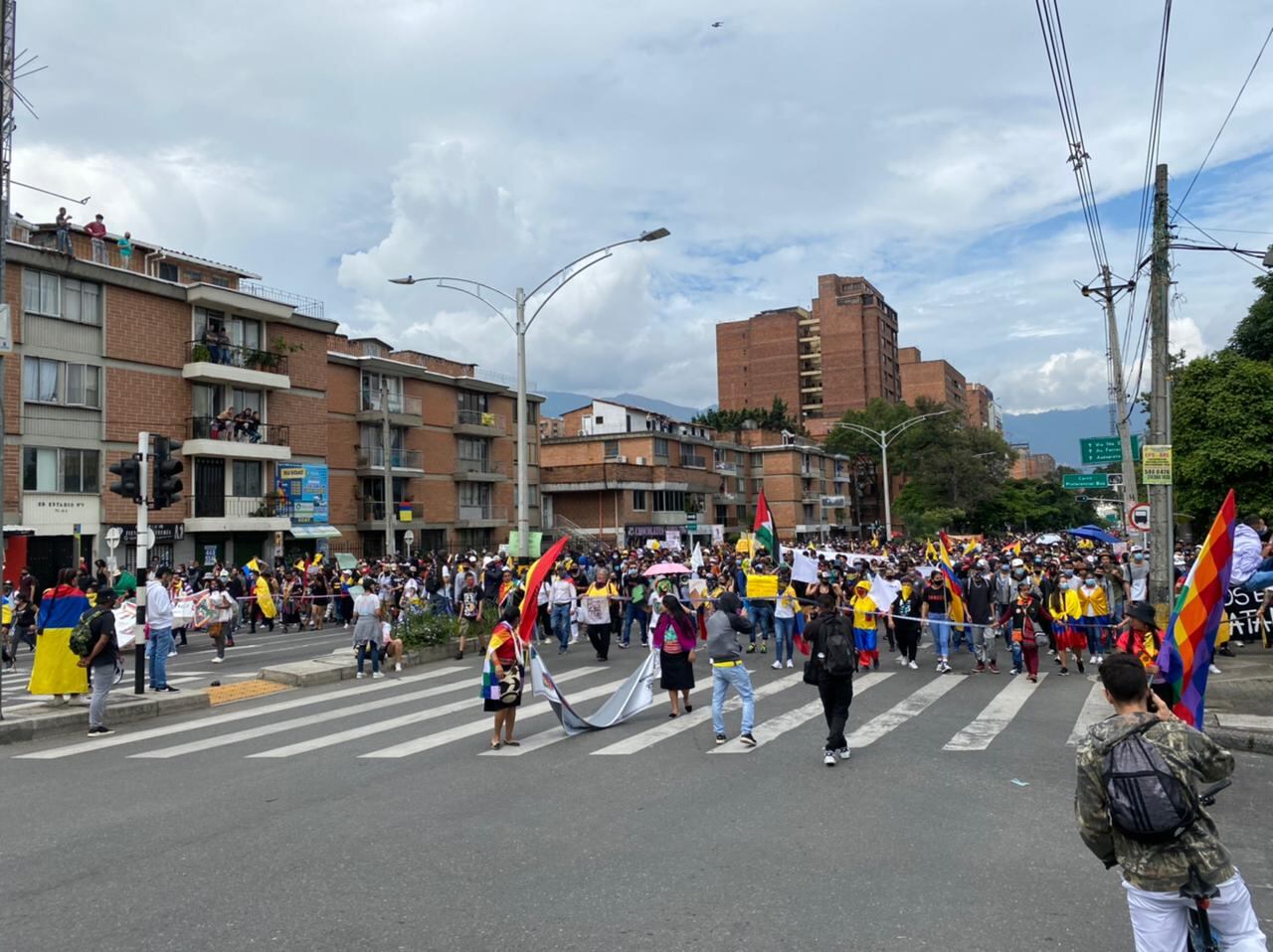 La movilización tomó la Avenida Colombia para llegar al sector Estadio.