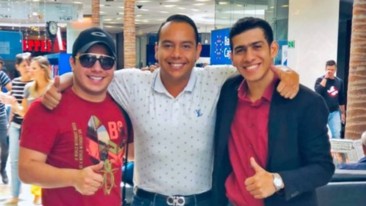 Tres de los hijos de Diomedes Díaz. Uno de ellos está delicado de salud.