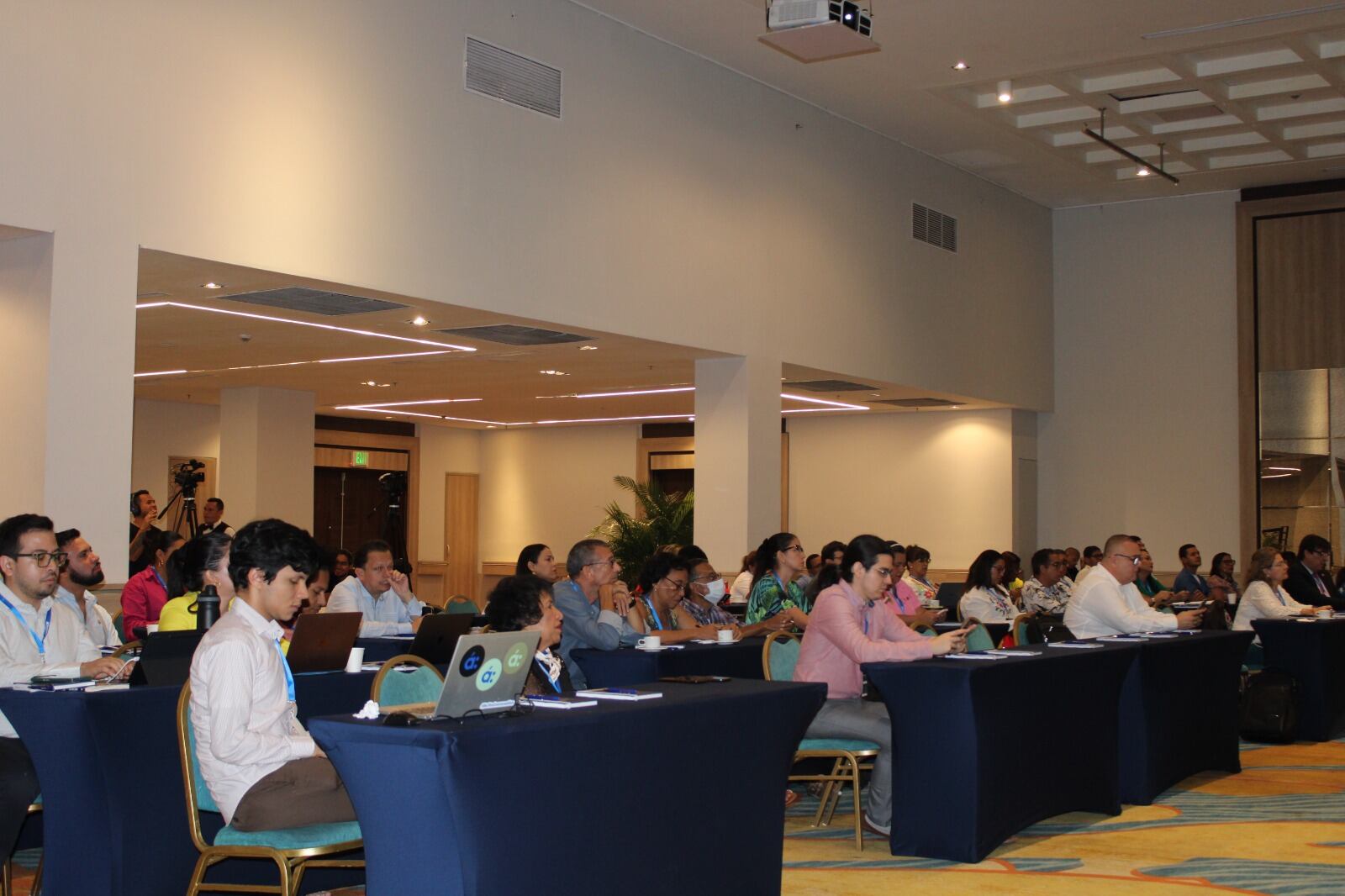 ‘Dengue en Colombia: retos y oportunidades en inmunoprevención’