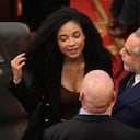 Juliana Guerrero en el Congreso de la República, en Bogotá, el 11 de marzo de 2025. Junto a ella, el ministro del Interior, Armando Benedetti, y varios parlamentarios