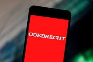 GLóRIA DE DOURADOS, MATO GROSSO DO SUL, BRASIL - 2019/06/01: En esta ilustración fotográfica, se ve el logotipo de Odebrecht en un teléfono inteligente. (Foto de Rafael Henrique/SOPA Images/LightRocket vía Getty Images)