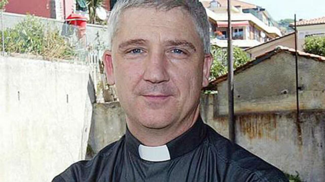 Pietro Corsi, párroco italiano que causó polémica por su posición ante la violencia de género