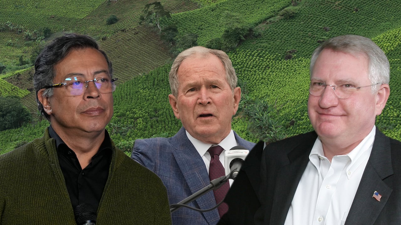 John P. Walters, ex zar antidrogas Gustavo Petro George W. Bush