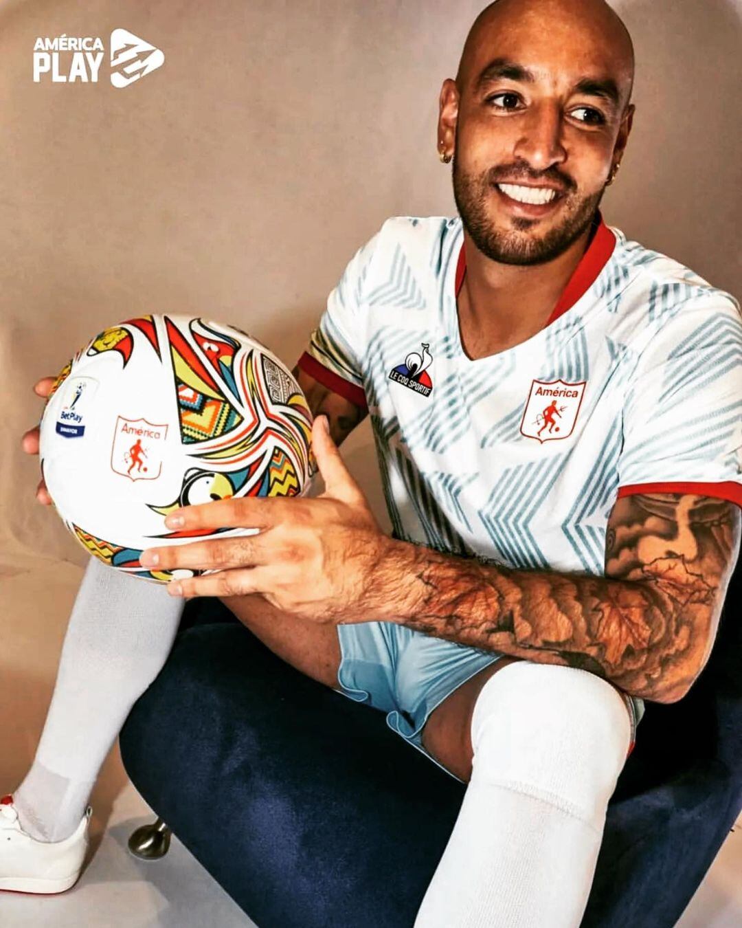 Novoa seguirá en el América de Cali