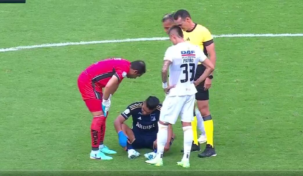 Falcao salió lesionado en el partido de Millonarios contra Once Caldas.