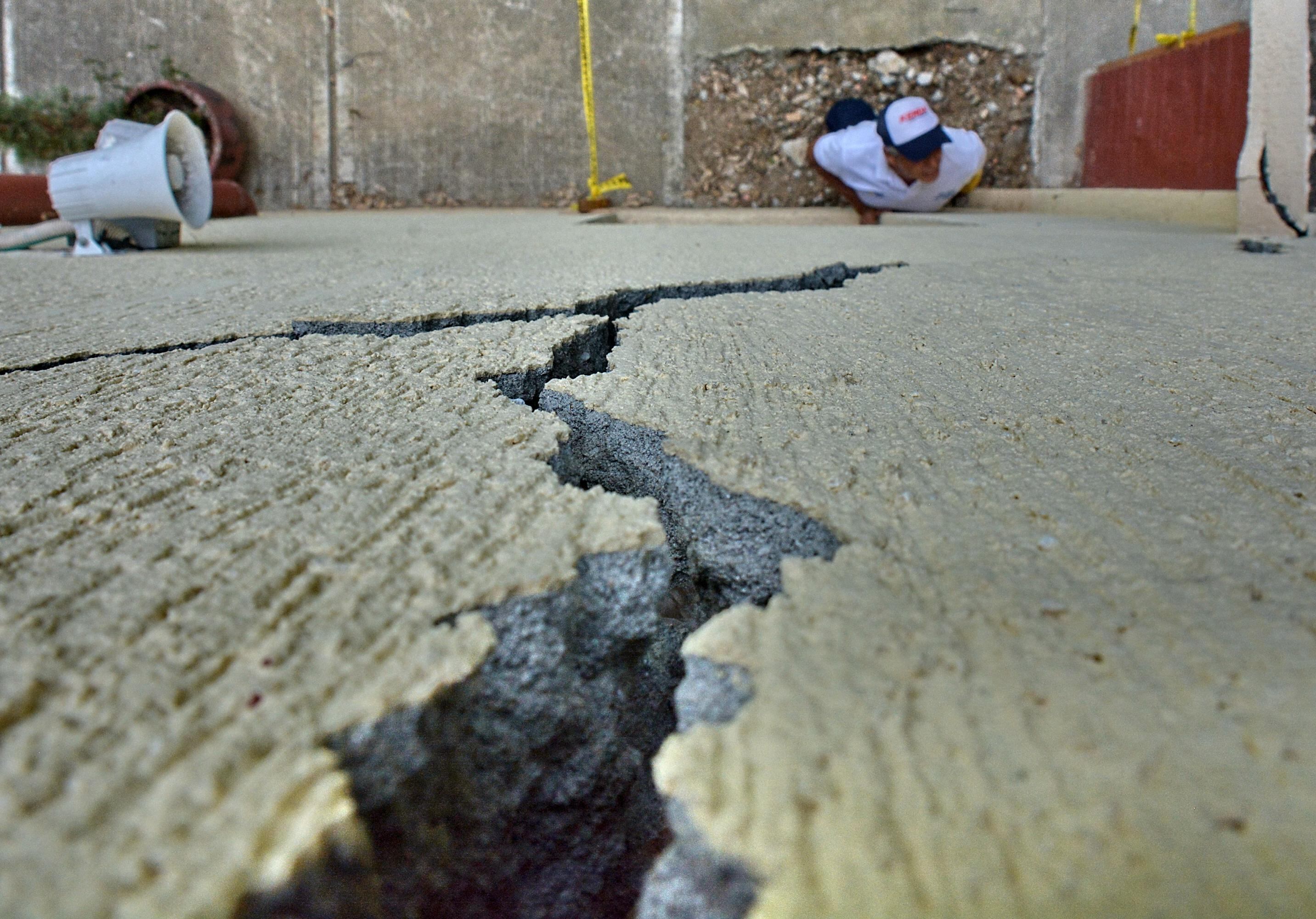 Cuando tiembla se podrían presentar fisuras en el terreno. Fotos: Raúl Palacios 