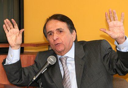 Alberto Santofimio recobró su libertad y vive en el Tolima.