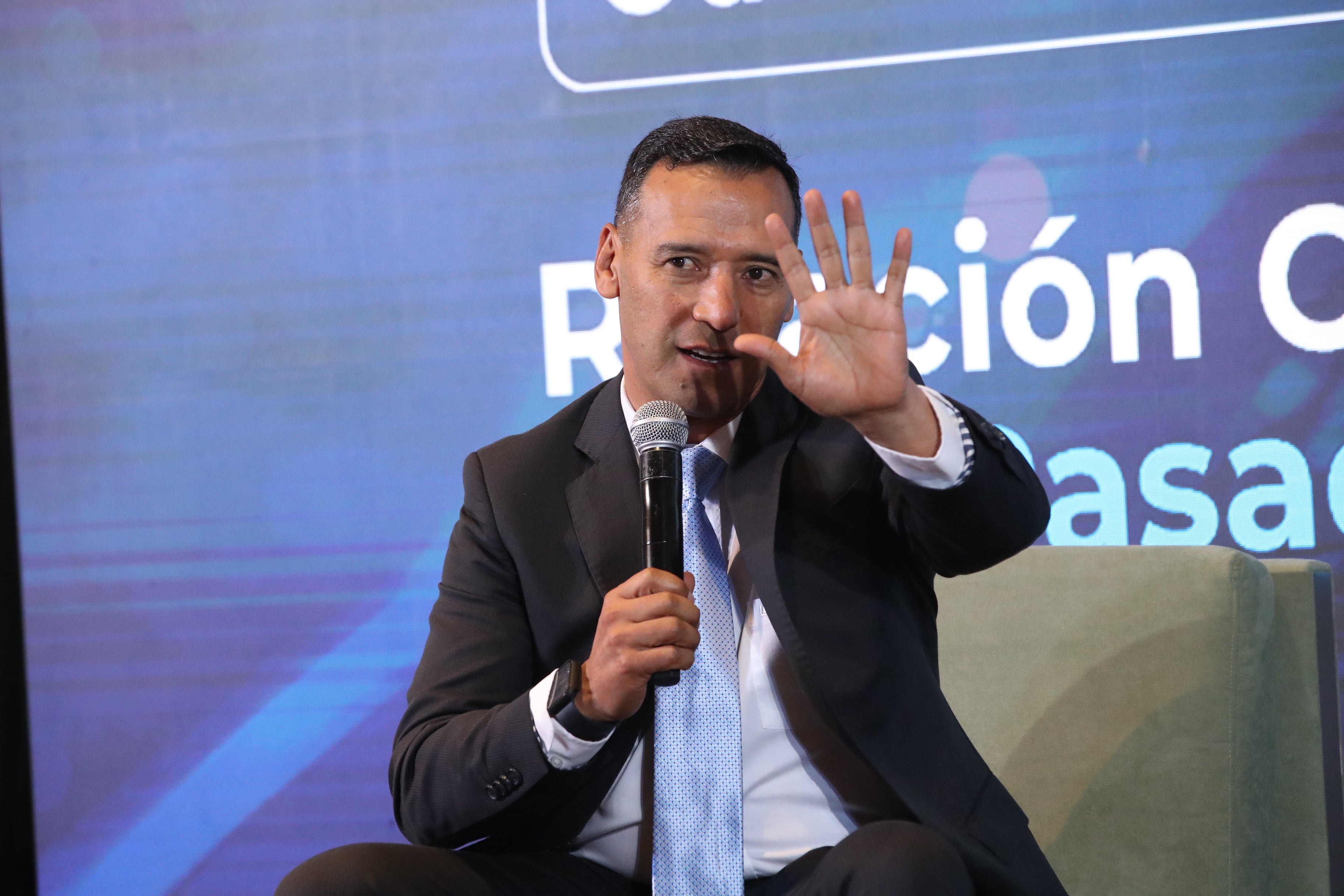 Seguridad y Defensa Nacional: Estrategia para garantizar la gobernabilidad

 

Participantes

General Pedro Sánchez, ministro de Defensa

Angela Buitrago, ministra de Justicia

Moderador: Fernando Quijano – Director La República