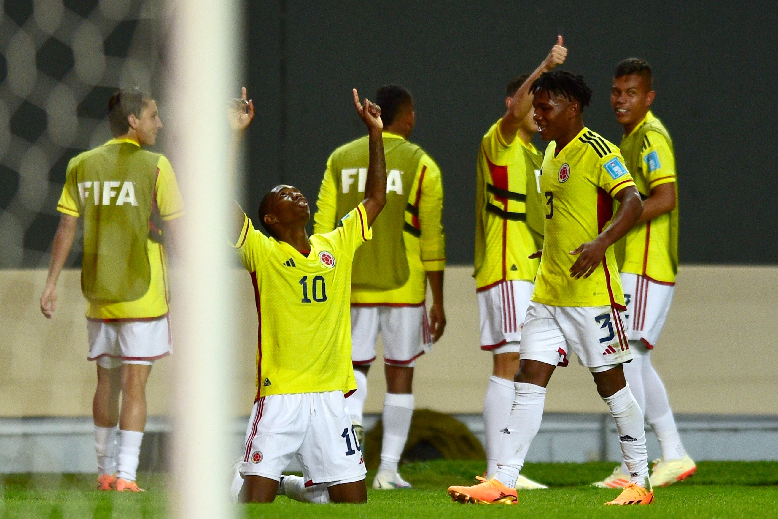 Colombia's Yaser Asprilla (10), celebrates scoring his side's first goal against Japan during a FIFA U-20 World Cup Group C soccer match at Diego Maradona stadium in La Plata, Argentina, Wednesday, May 24, 2023. (AP Photo/Gustavo Garello)