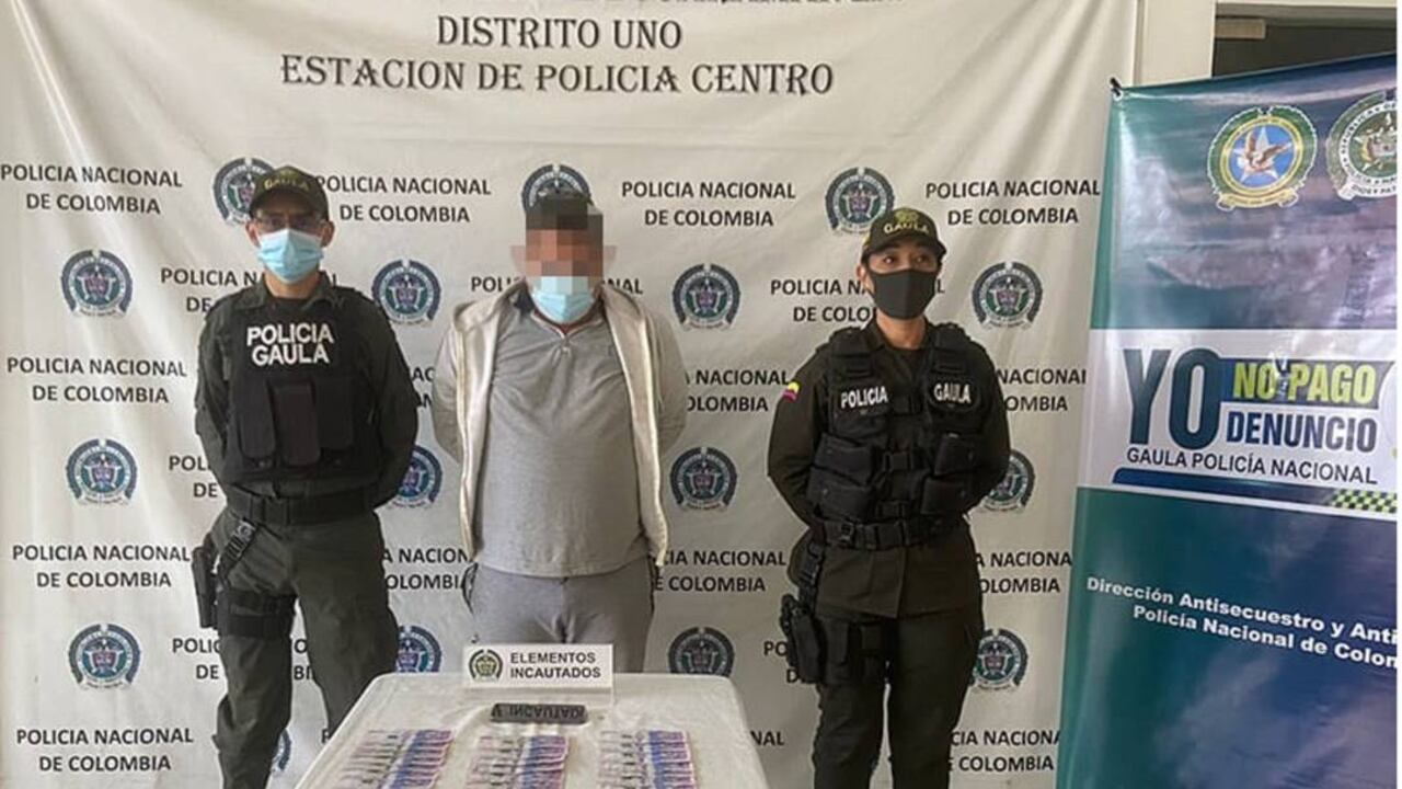 Las autoridades lograron detener a un hombre que extorsionaba a un adulto mayor.