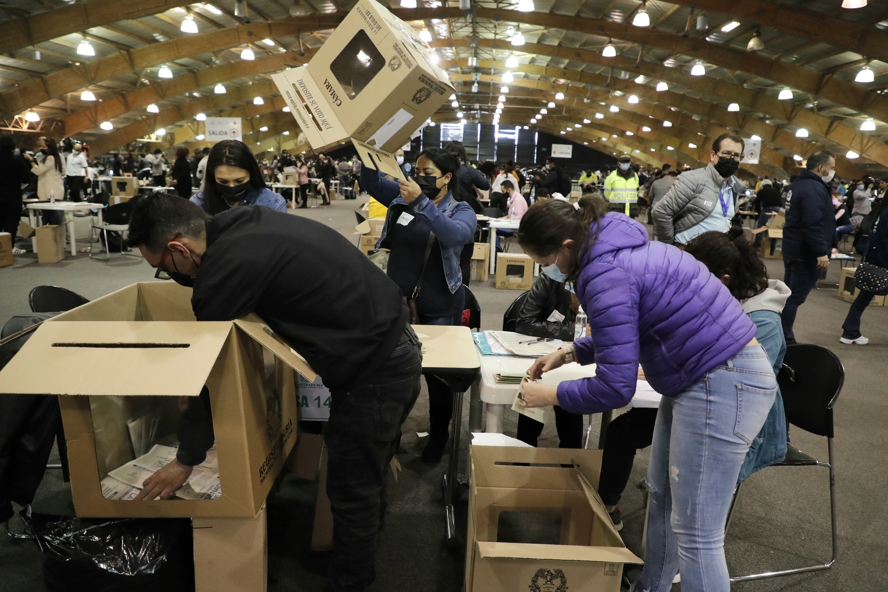 Cierre de votaciones en Corferias