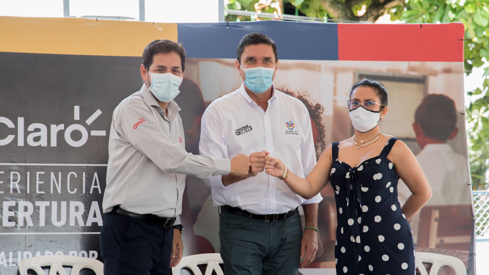 Con la entrega de Internet gratuito Claro por Colombia, programa de sostenibilidad de Claro, conectó a la Institución Educativa INEM “Custodio García Rovira” – Sede B El Rocio en Bucaramanga con el proyecto Escuelas Conectadas.