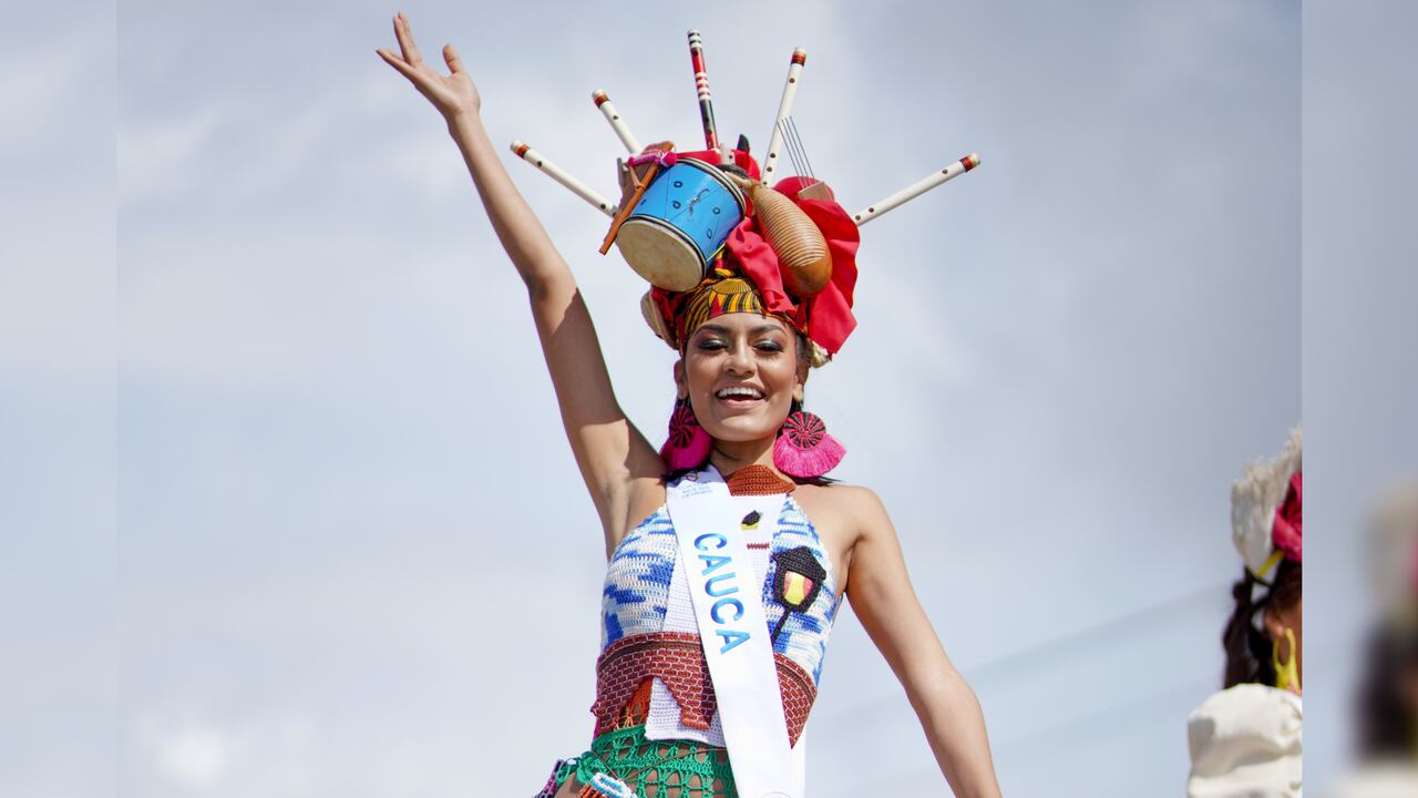 Las aspirantes a Señorita Colombia desfilaron por Cartagena. Foto: Cortesía CNB.