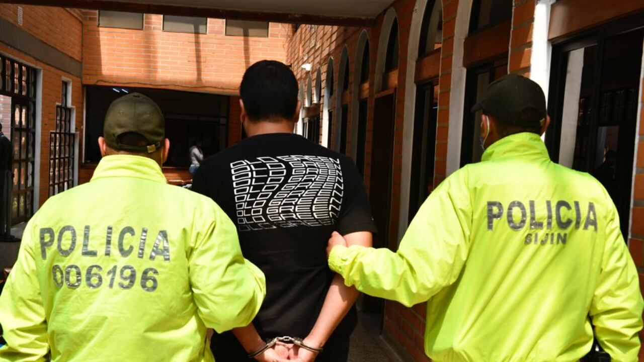 En la casa de esta persona fue encontrado un arsenal de armas de fuego
