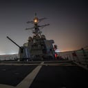 Imagen de la inteligencia de los Estados Unidos sobre ataques con drones a barcos en Yemen, (Photo by Aaron Lau / US Department of Defense / AFP) / RESTRICTED TO EDITORIAL USE - MANDATORY CREDIT "AFP PHOTO / US Department of Defense/US Navy Mass Communication Specialist 2nd Class Aaron Lau)" - NO MARKETING NO ADVERTISING CAMPAIGNS - DISTRIBUTED AS A SERVICE TO CLIENTS