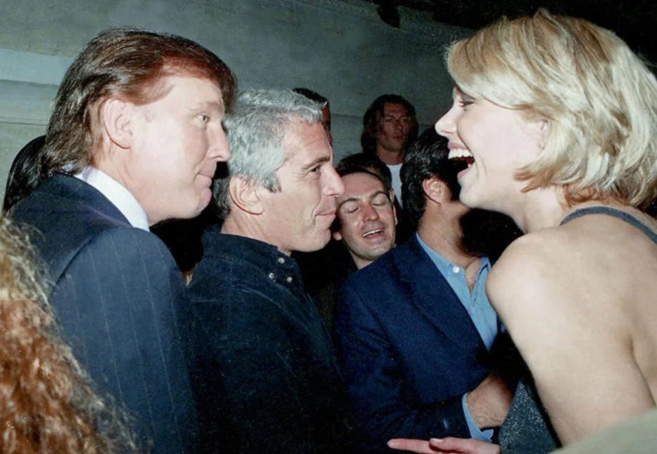 Donald Trump y Jeffrey Epstein en una fiesta